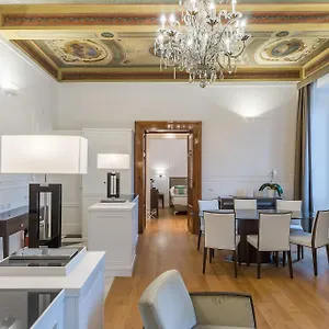 2* Casa de hóspedes Internazionale Domus